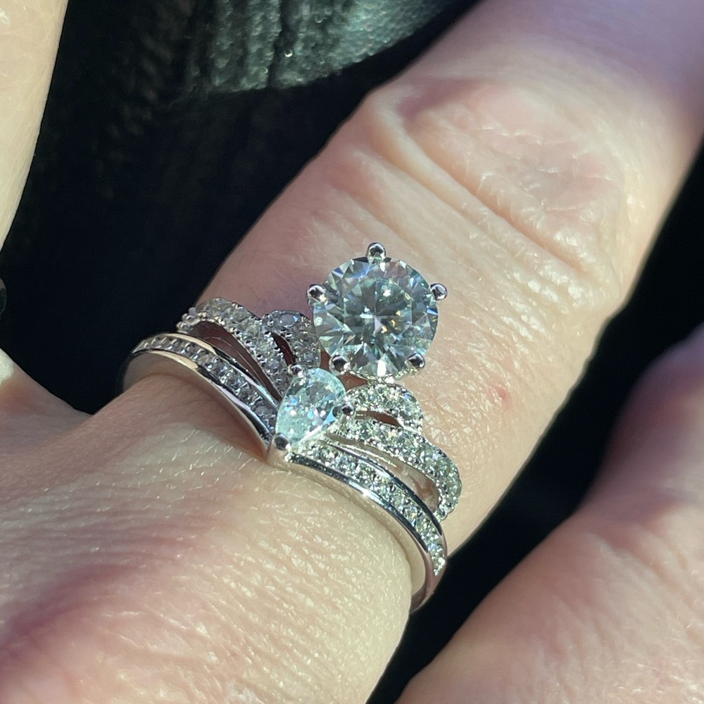 Cute silver and moissanite ring